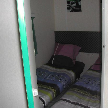 Mobil Home Dordogne Mouzens  エクステリア 写真